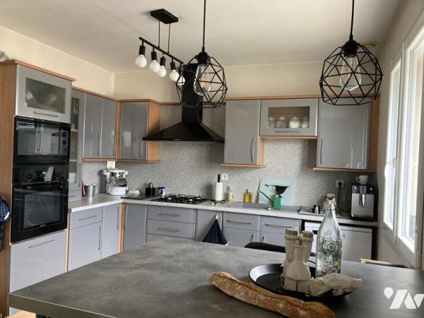 MAISON - SAINT BERTHEVIN