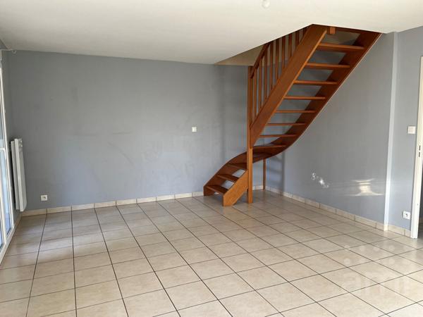 FONTAINE LE COMTE - Maison 89m² en très bon état