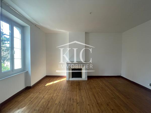 PROCHE CARCASSONNE - ENSEMBLE IMMOBILIER 243 M² - 2 MAISONS - 3 GARAGES - 2 GRENIERS AMÉNAGEABLES Détails des diagnostics énergétiques