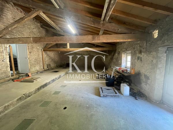 PROCHE CARCASSONNE - ENSEMBLE IMMOBILIER 243 M² - 2 MAISONS - 3 GARAGES - 2 GRENIERS AMÉNAGEABLES Détails des diagnostics énergétiques