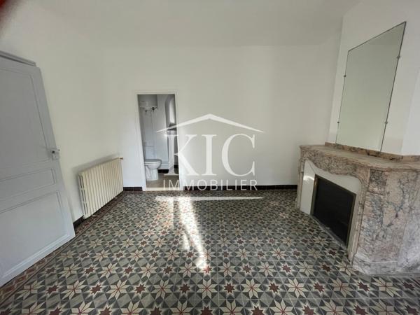 PROCHE CARCASSONNE - ENSEMBLE IMMOBILIER 243 M² - 2 MAISONS - 3 GARAGES - 2 GRENIERS AMÉNAGEABLES Détails des diagnostics énergétiques