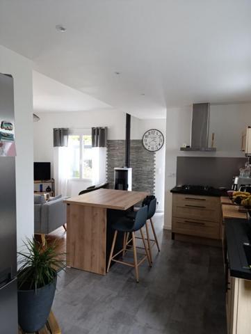 DEPT 17  Maison PLAIN PIED Saujon 4 pièce(s) 78 m2