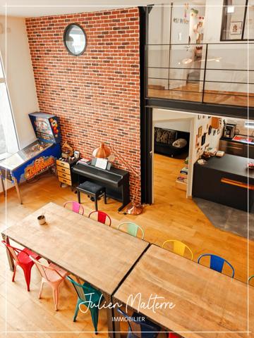 SAINT ETIENNE (42) - Exceptionnel LOFT de 165 m² avec 5 chambres et garage