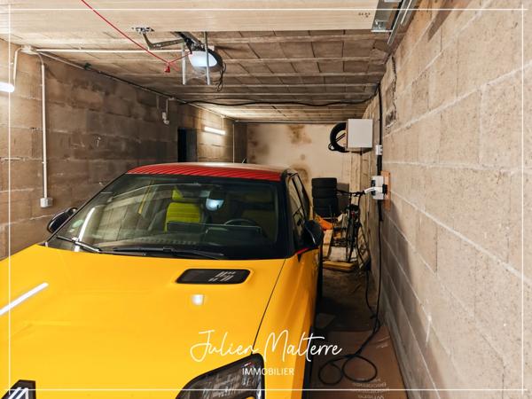 SAINT ETIENNE (42) - Exceptionnel LOFT de 165 m² avec 5 chambres et garage