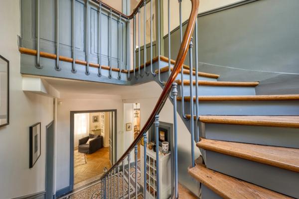 VILLA D'EXCEPTION DE 8 PIECES – UN JOYAU DU PATRIMOINE OVILLOIS