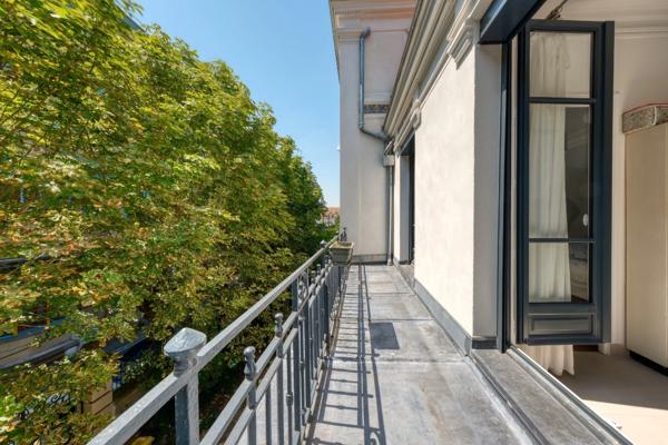 VILLA D'EXCEPTION DE 8 PIECES – UN JOYAU DU PATRIMOINE OVILLOIS