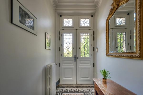 VILLA D'EXCEPTION DE 8 PIECES – UN JOYAU DU PATRIMOINE OVILLOIS