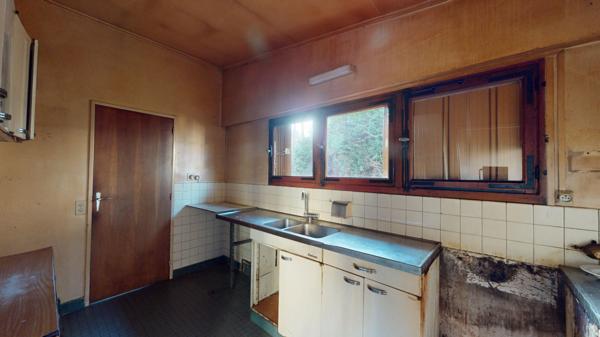 CHATENAY-MALABRY - MAISON D'ARCHITECTE A RENOVER - 172,55M2