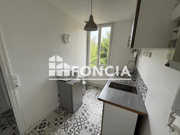 Location Appartement meublé 2 pièces 33.4 m² - 37 RUE BERTHELOT Le Havre 76600