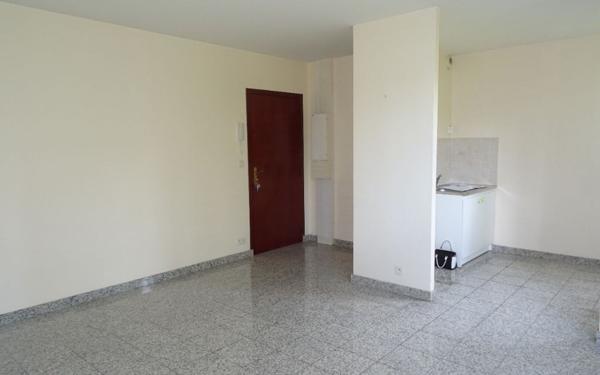 Appartement à louer    2 pièces • 42,70 m2 Nogent-le-Rotrou
