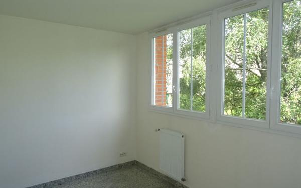 Appartement à louer    2 pièces • 42,70 m2 Nogent-le-Rotrou