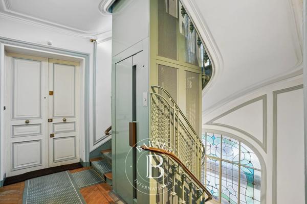 Paris 16ème, Appartement 2 Chambres -  89 m² à vendre