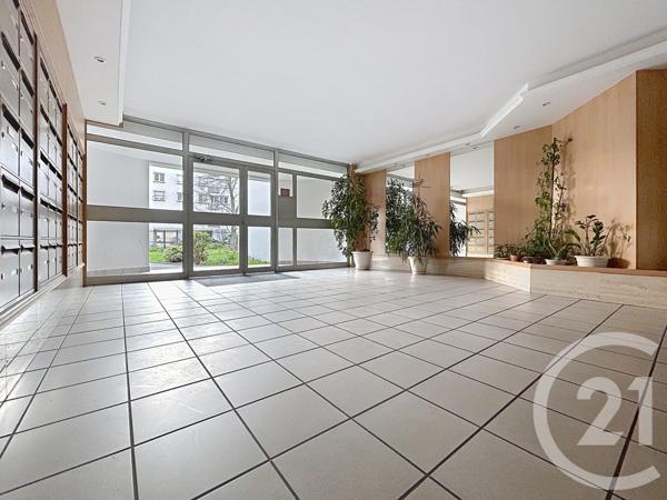 Appartement F4 à vendre  4 pièces - 76,85 m2 REIMS - 51