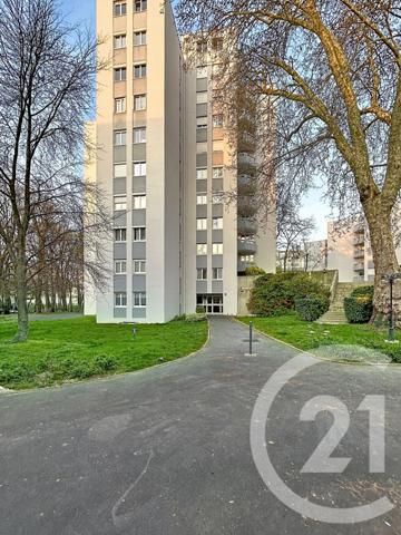 Appartement F4 à vendre  4 pièces - 76,85 m2 REIMS - 51