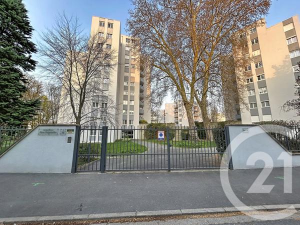 Appartement F4 à vendre  4 pièces - 76,85 m2 REIMS - 51