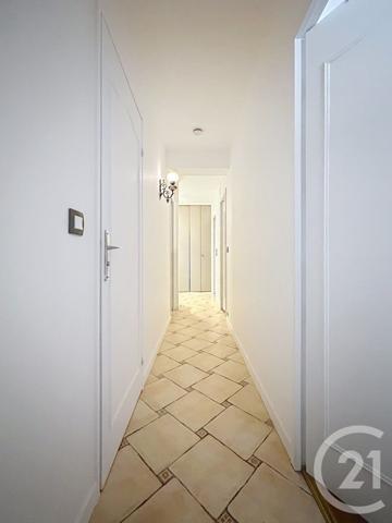 Appartement F4 à vendre  4 pièces - 76,85 m2 REIMS - 51
