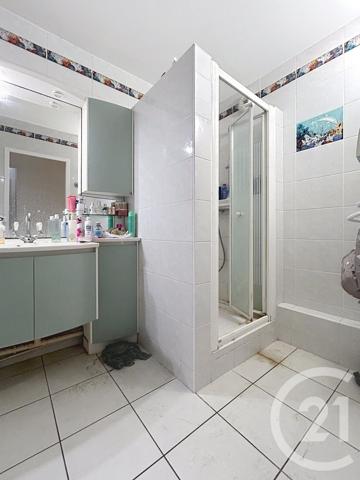 Appartement F4 à vendre  4 pièces - 76,85 m2 REIMS - 51