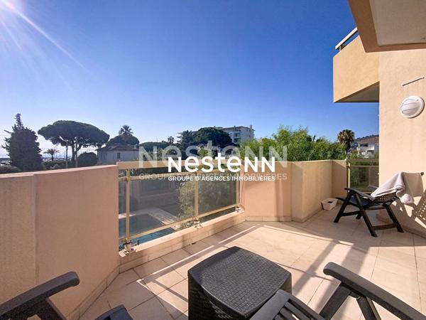 Golfe-Juan - 2P - 41 m² - Terrasse d'angle 16m2 - Piscine - Vue mer