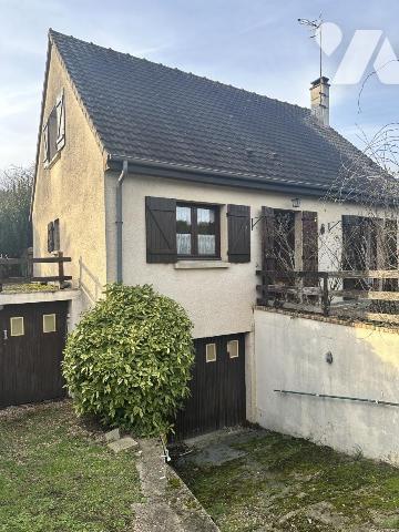 AUBEVOYE. Dans quartier calme, maison vivable de plain-pied 3 ch