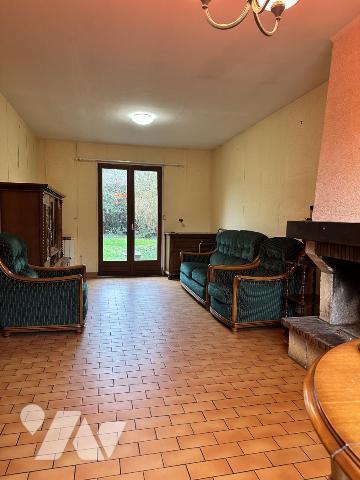 AUBEVOYE. Dans quartier calme, maison vivable de plain-pied 3 ch