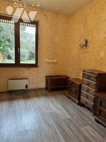 AUBEVOYE. Dans quartier calme, maison vivable de plain-pied 3 ch