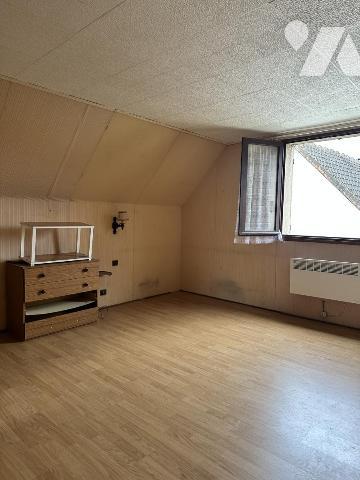 AUBEVOYE. Dans quartier calme, maison vivable de plain-pied 3 ch