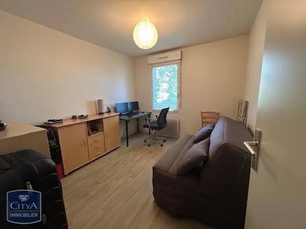 Appartement à louer 3 pièces 75.82m² Orléans (45000)