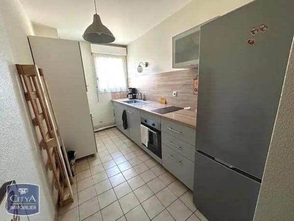 Appartement à louer 3 pièces 75.82m² Orléans (45000)