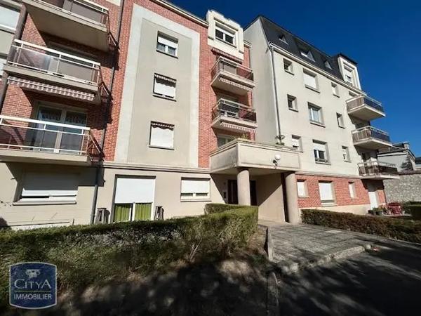 Appartement à louer 3 pièces 75.82m² Orléans (45000)