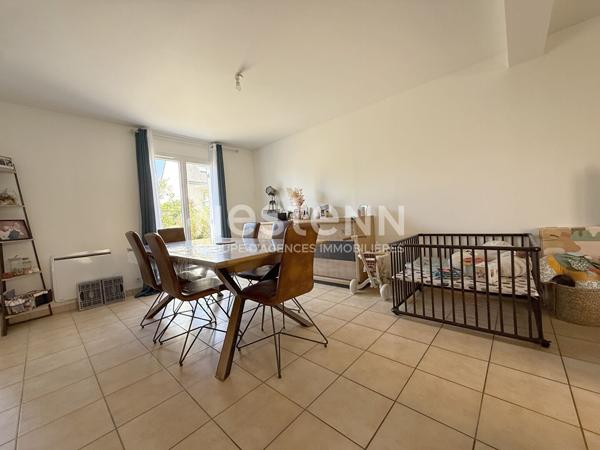 Jolie maison de 2003 à vendre à MOREAC, 3 chambres, garage et son jardin de 650 m²