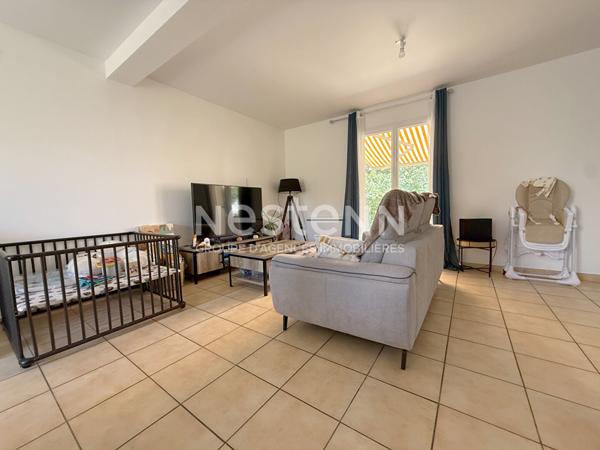 Jolie maison de 2003 à vendre à MOREAC, 3 chambres, garage et son jardin de 650 m²