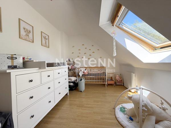 Jolie maison de 2003 à vendre à MOREAC, 3 chambres, garage et son jardin de 650 m²
