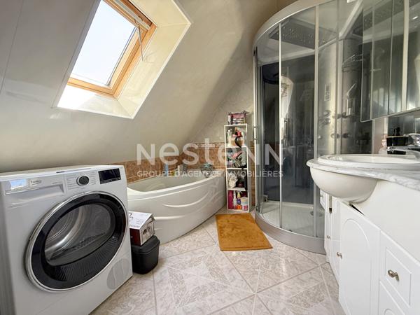 Jolie maison de 2003 à vendre à MOREAC, 3 chambres, garage et son jardin de 650 m²
