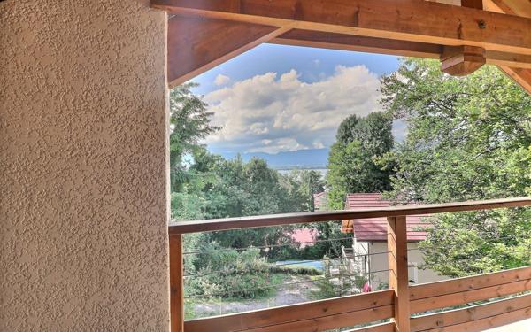 Maison à louer    6 pièces • 238,27 m2 Chens-sur-Léman