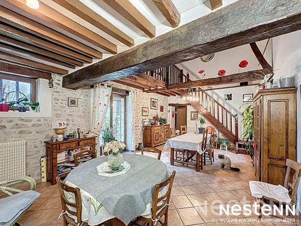 Maison de caractère 5 chambres avec piscine - Saint-Marcel