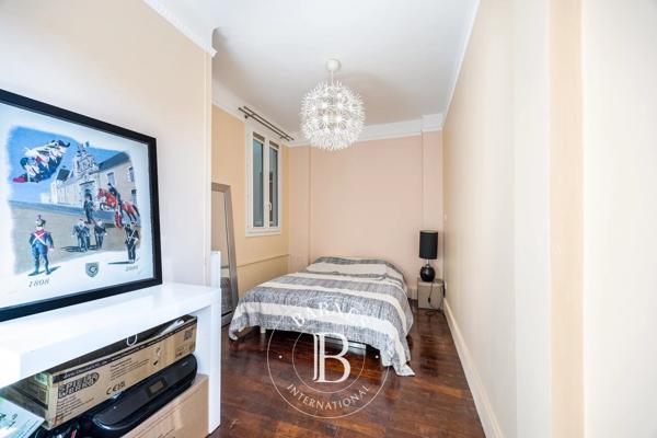 Saint-Cloud, Appartement 3 Chambres -  112 m² à vendre