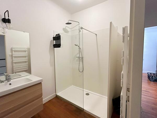 Jolie maison de village Thuir 3 pièce(s), cour