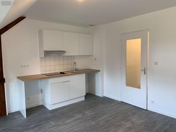 Appartement à louer à Gorron en Mayenne (53120), ref : 12697/839   
rue de normandie