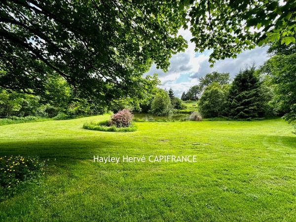 Dpt MANCHE(50), Propriété avec trois étangs sur 1,4 hectare en Normandie – Maison de charme proche Vire et Mont-Saint-Michel