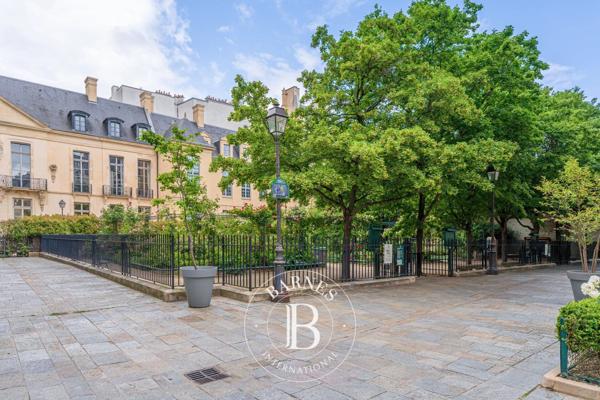 Paris 3ème, Appartement 1 Chambre -  63 m² à vendre
