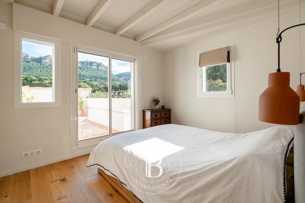 Cassis, Maison 5 Chambres -  203 m² à vendre