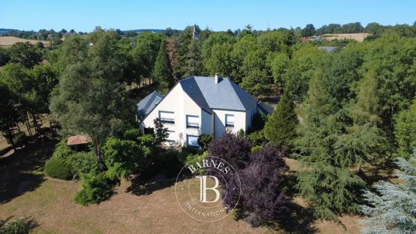 Thury-Harcourt, Maison 5 Chambres -  320 m² à vendre