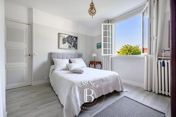 Joinville-le-Pont, Maison 4 Chambres -  200 m² à vendre
