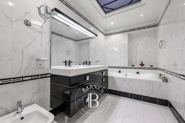 Joinville-le-Pont, Maison 4 Chambres -  200 m² à vendre