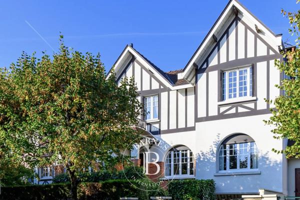 Joinville-le-Pont, Maison 4 Chambres -  200 m² à vendre