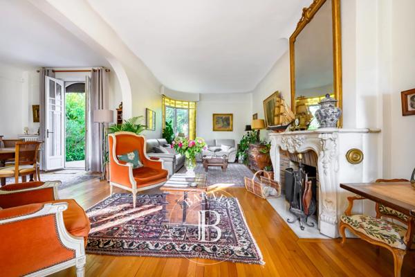 Joinville-le-Pont, Maison 4 Chambres -  200 m² à vendre