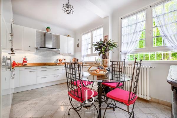 Joinville-le-Pont, Maison 4 Chambres -  200 m² à vendre