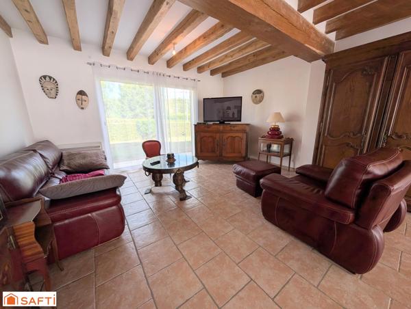 Une maison d'exception : pièce de vie de 50 m²,  3 suites + 3 chambres, dépendance