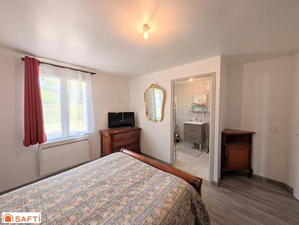 Une maison d'exception : pièce de vie de 50 m²,  3 suites + 3 chambres, dépendance