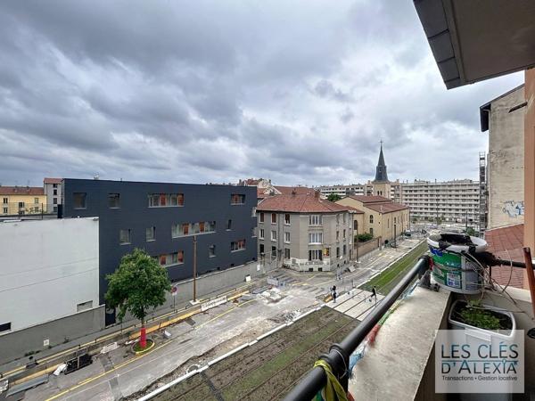 Charmant T4 ,92m2 avec garage et Balcon